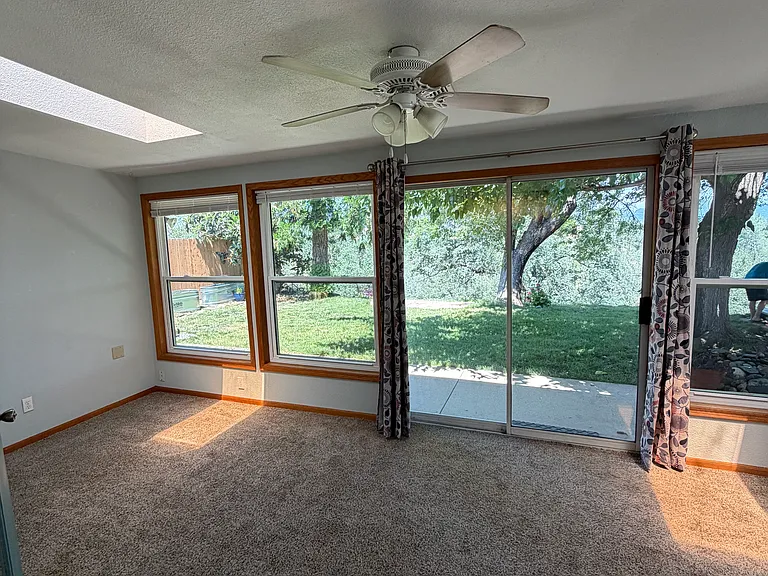 5926 Sierra Dr — Photo 15