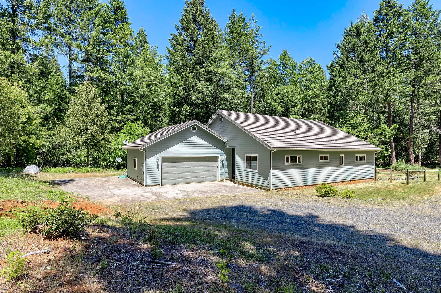 330 Cornett Ln photo 1