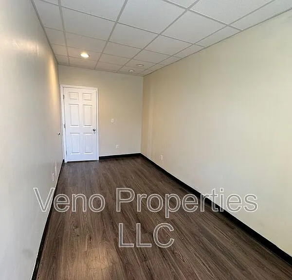 219 Spring Ave #1 — Photo 5