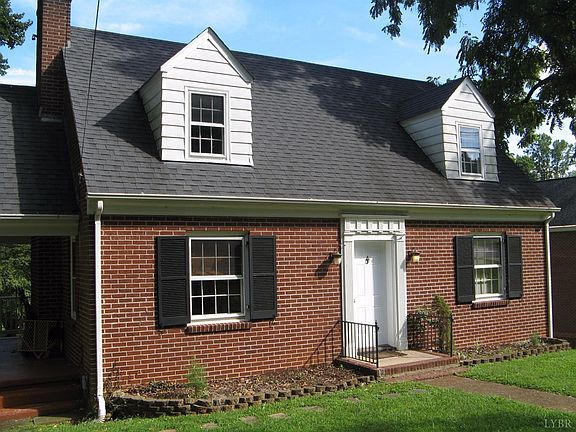 2nd image of 2104 Mimosa Dr