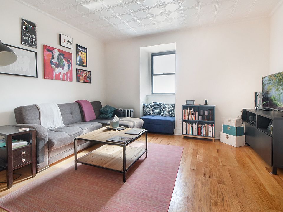 1st image of 104 2nd Pl APT 4