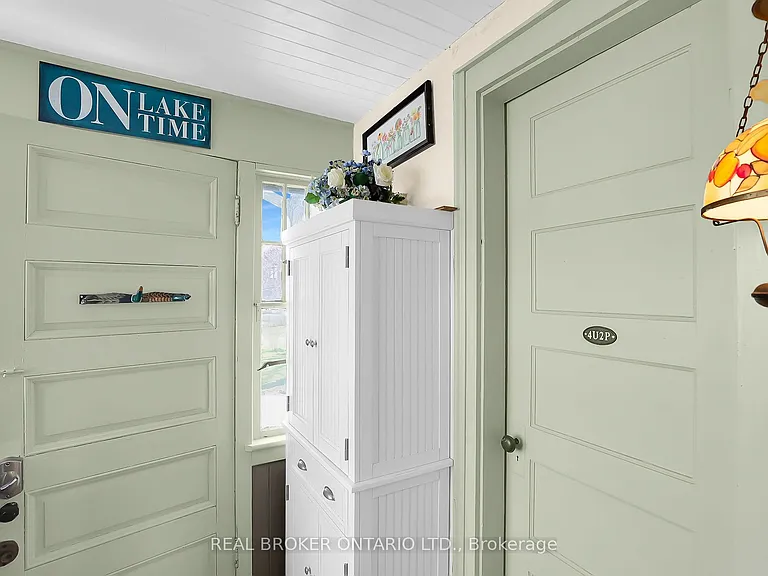11611 Beach Rd W — Photo 20