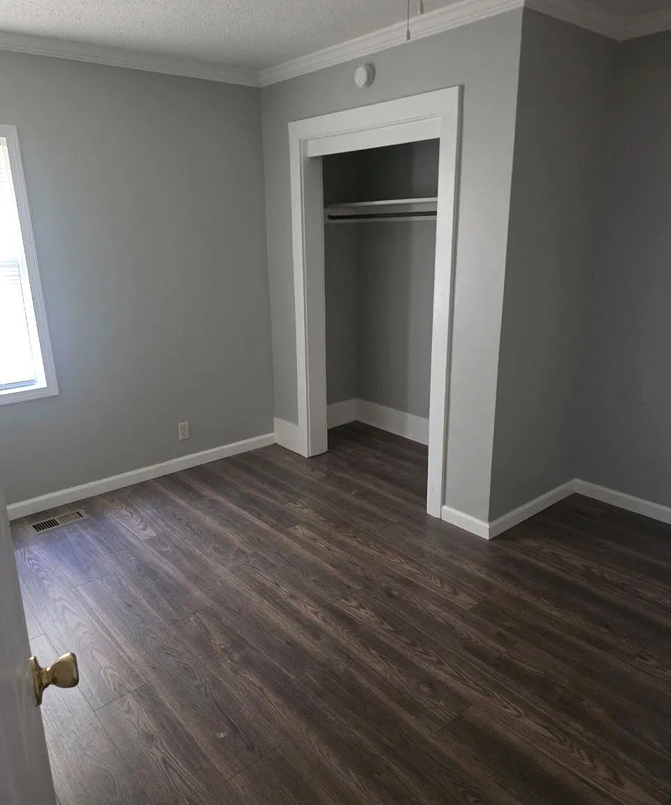 2 bed, 900 sqft, $950 — Photo 1