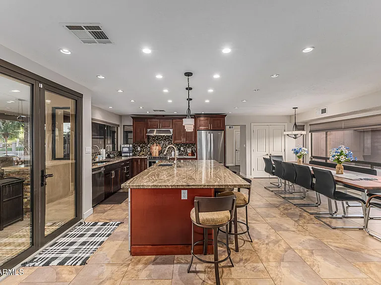 5821 E Cactus Rd — Photo 23