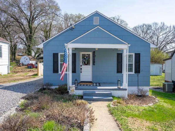 706 Monroe St, Farmville, VA 23901