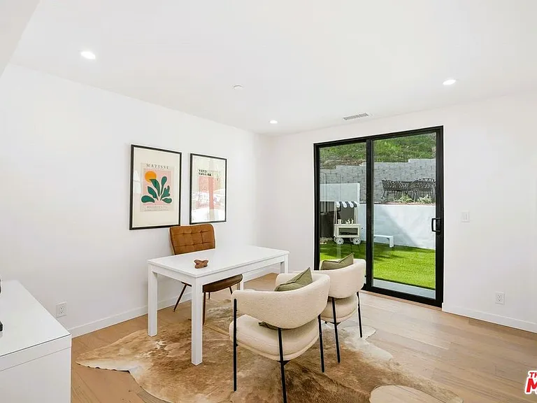 4545 Balboa Ave — Photo 18
