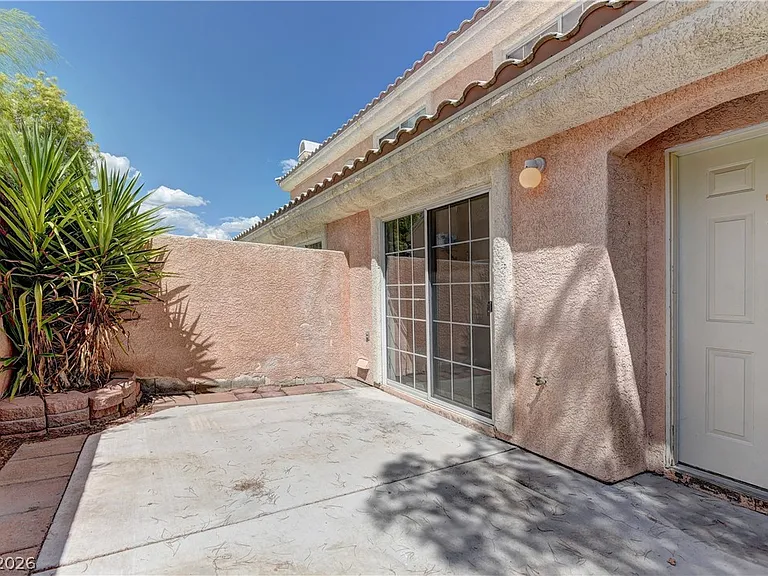 8428 Majestic View Ave — Photo 6