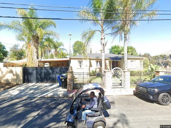 13551 Albers St, Van Nuys, CA 91401