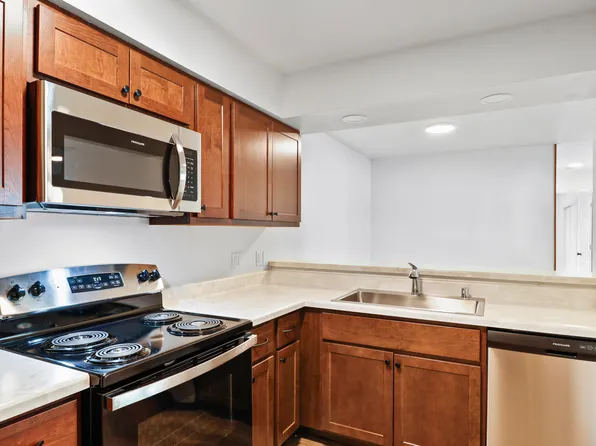509 S Perry Pkwy APT 5, Oregon, WI 53575