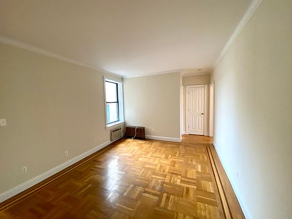 2nd image of 3426 41st St APT 3F