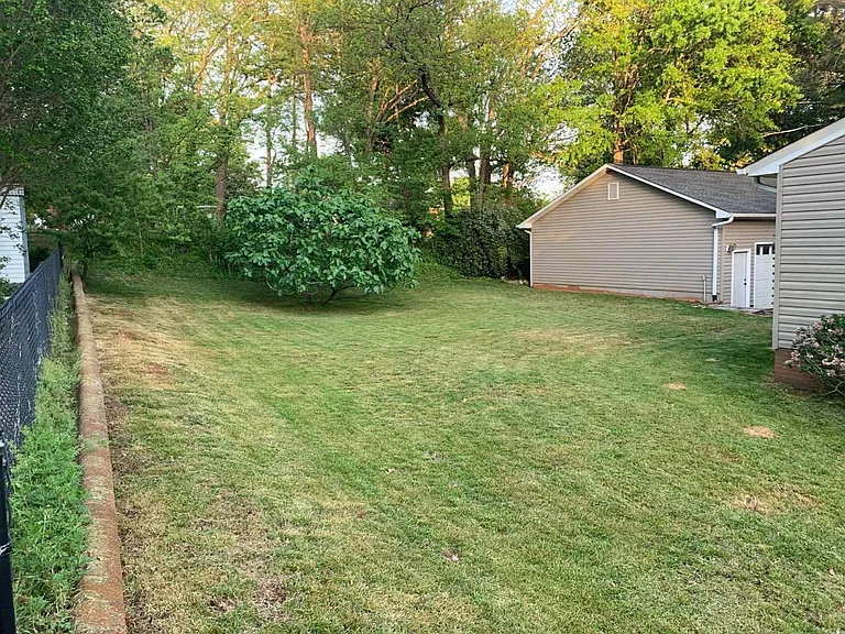 103 Hermitage Rd — Photo 3