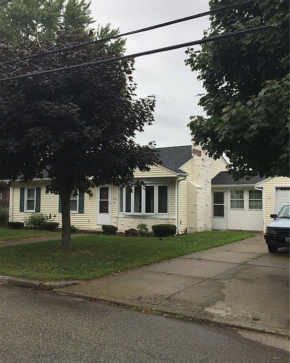 1st image of 253 Don Ave E