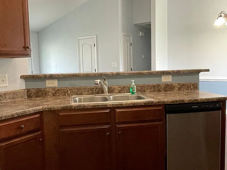 204 Misty Cove Ct — Photo 9