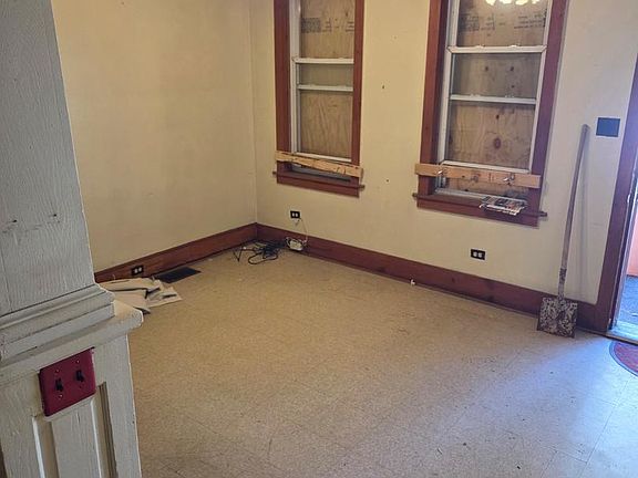 2nd image of 532 Grant St