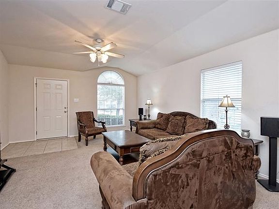 4th image of 1105 Concan Dr