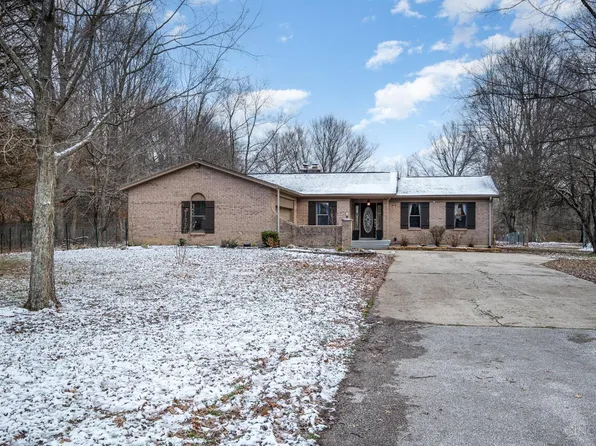 2693 Brooking Rd, Amelia, OH 45102