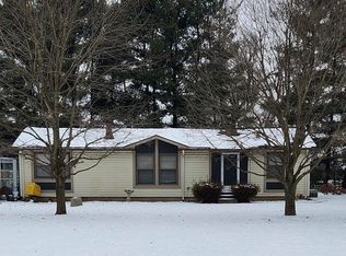 10788 N Ogden Rd, North Manchester, IN 46962