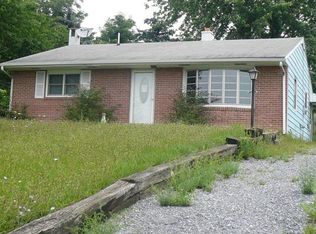 146 Lincoln Ter, Fayetteville, PA 17222