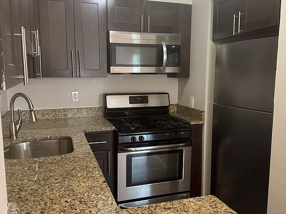 2nd image of 153-157 Wayne St #157-4