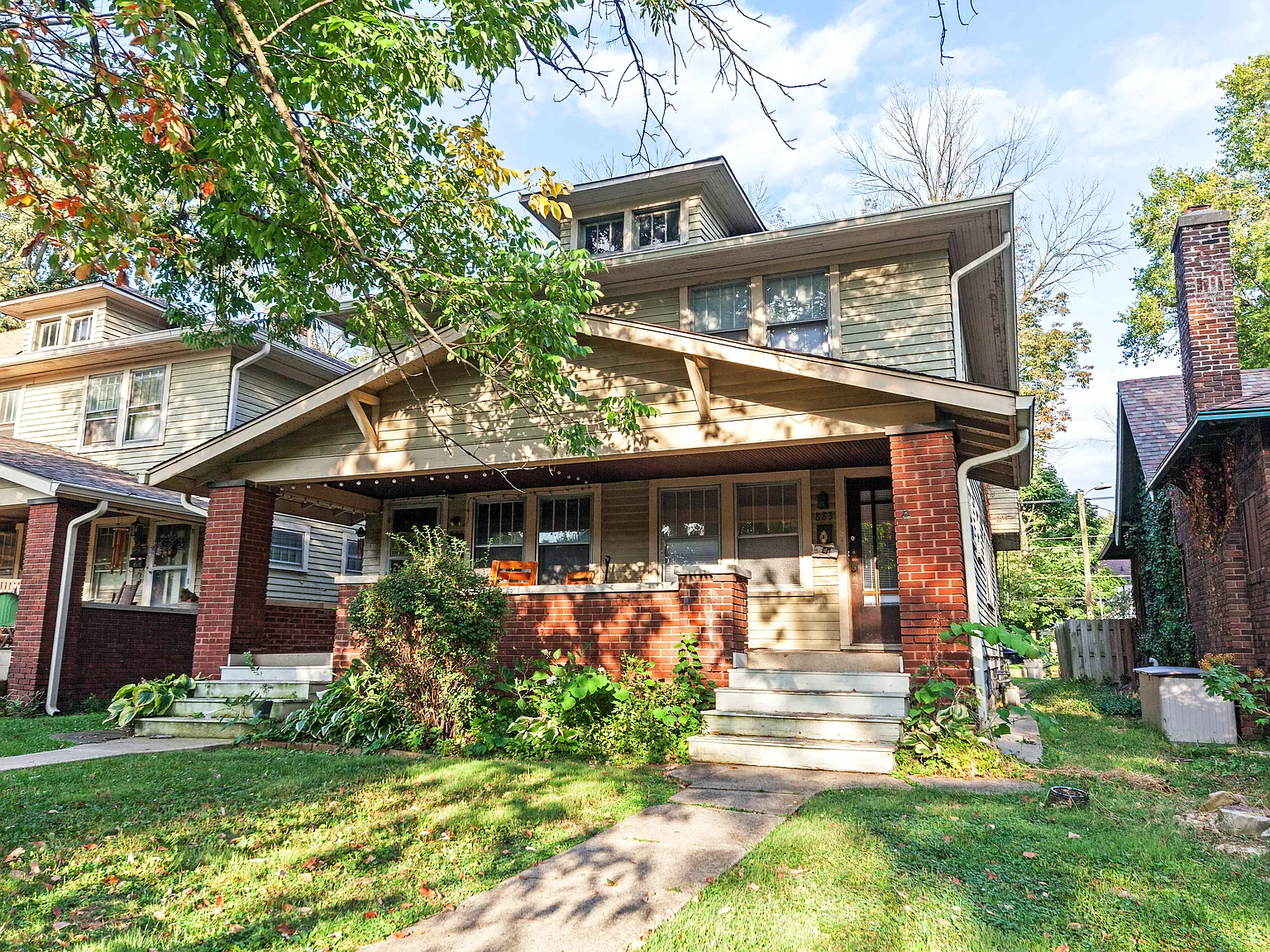 883 Woodruff Place West Drive — Photo 1