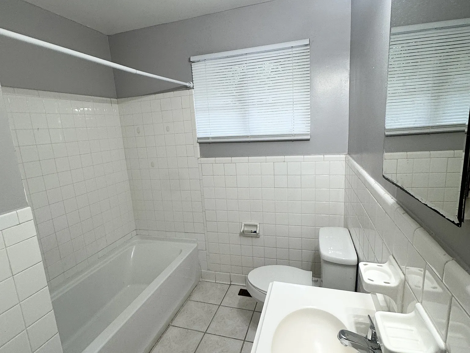 1523 Canterbury Rd. - 1 — Photo 3
