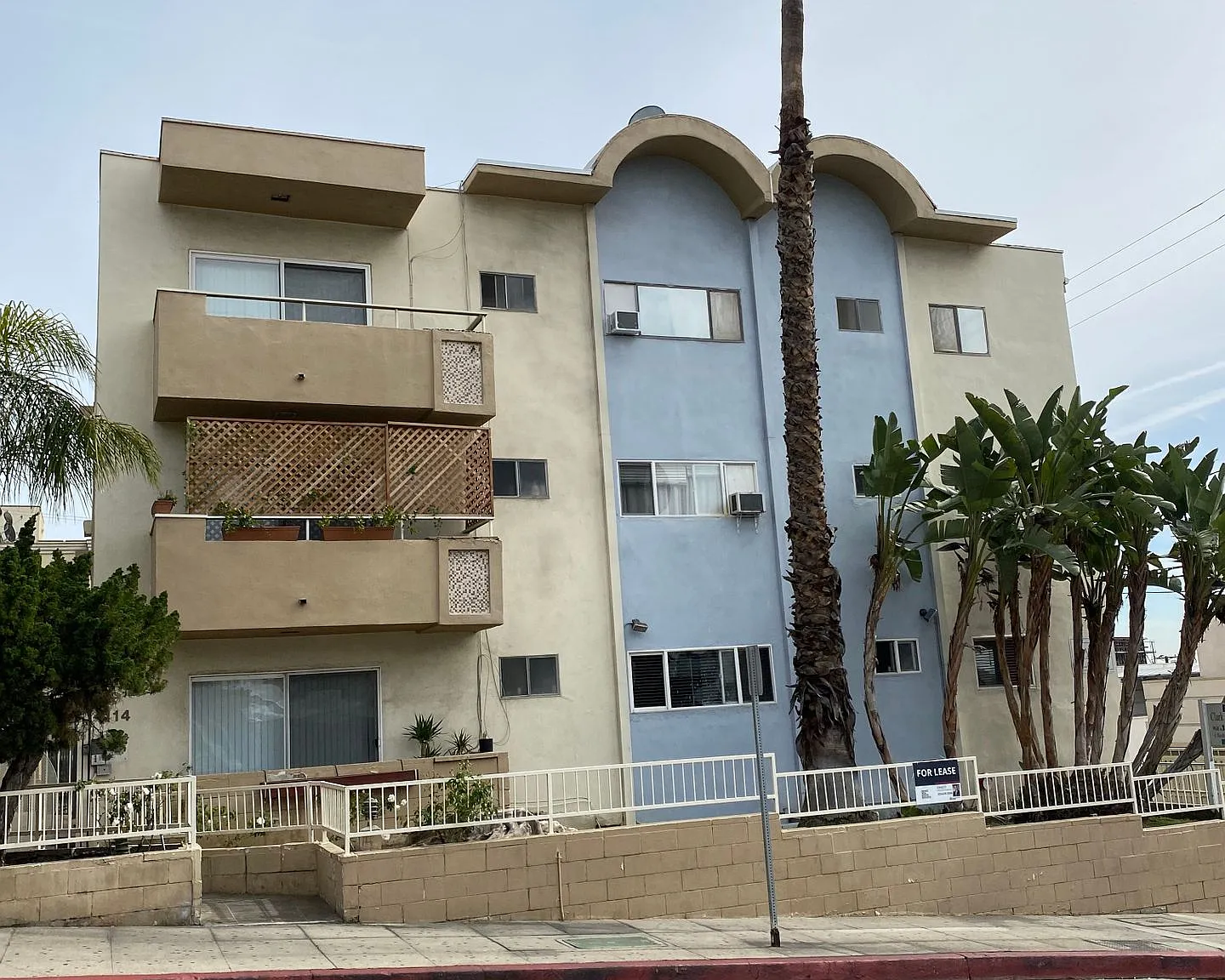 1114CLA — Photo 1