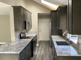 1300 Jarrell Ct APT C, Modesto, CA