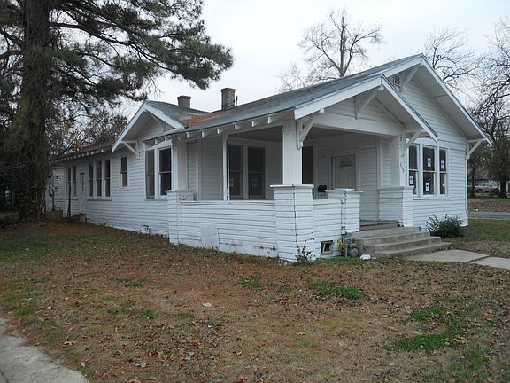 2nd image of 649 Grand Ave