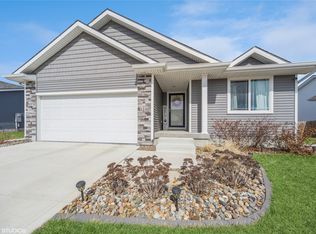 1240 Cedar St, Waukee, IA 50263