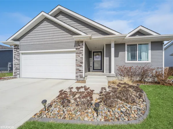 1240 Cedar St, Waukee, IA 50263