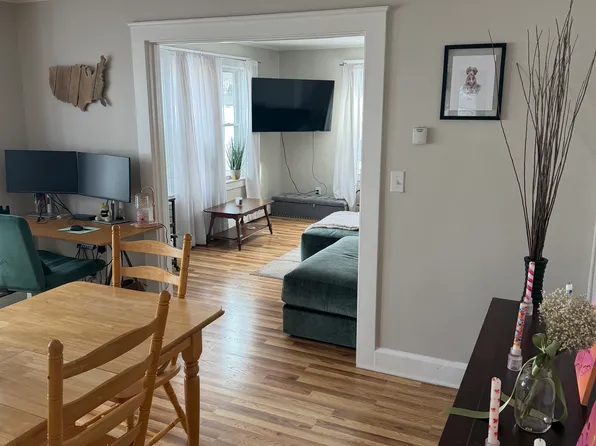 1 Fowell Ave #1, Nashua, NH 03060