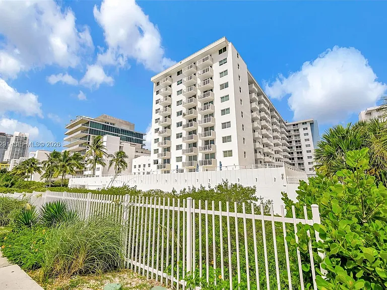 345 Ocean Dr #623 — Photo 42