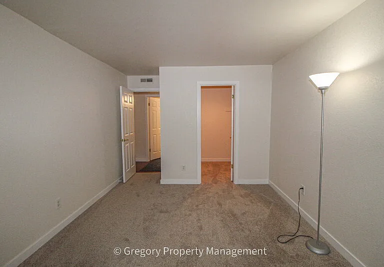 12029 100th Ave NE #C2 — Photo 17