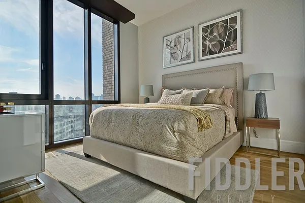 Rented by Fiddler Realty | media 79