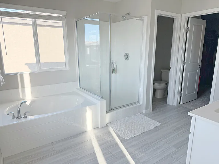 206 Seven Valleys Ct — Photo 23