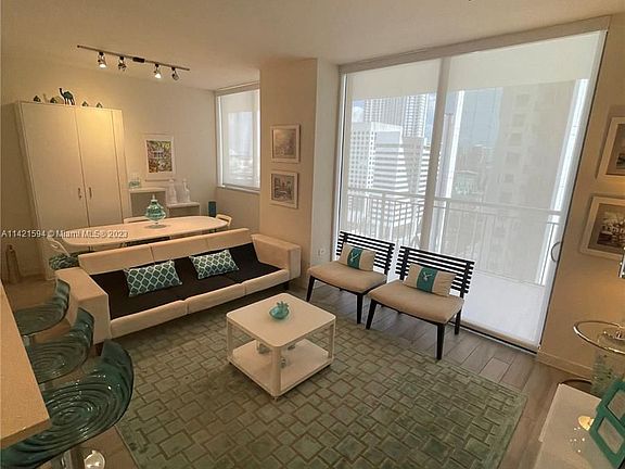 3rd image of 999 SW 1st Ave APT 2215