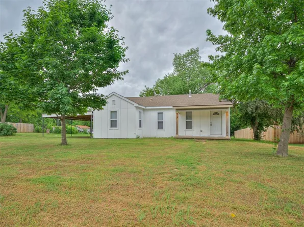 601 N 20th St, Guthrie, OK 73044
