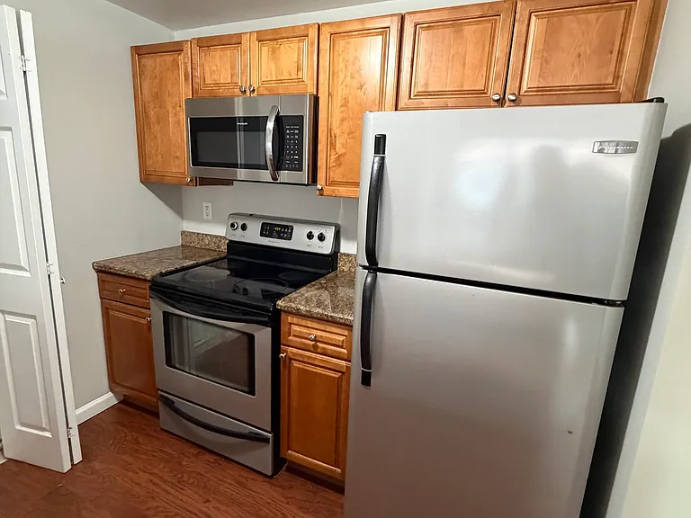 300 Broad St #601 — Photo 31