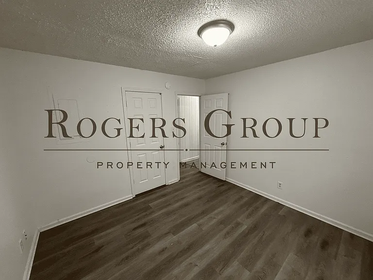 432 Ridley St — Photo 10