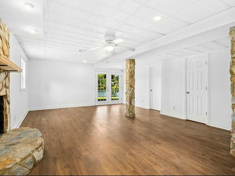 1415 Clearwater Dr — Photo 7