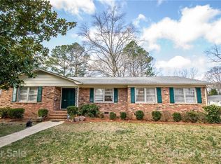 6616 Long Meadow Rd, Charlotte, NC 28210