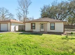 2611 Center St, Waller, TX 77484