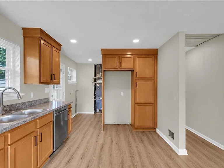 453 Flatlick Rd — Photo 9