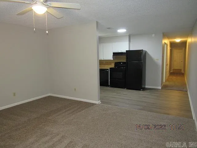 2 bed, 1.0 bath, 1056 sqft, $850 — Photo 3
