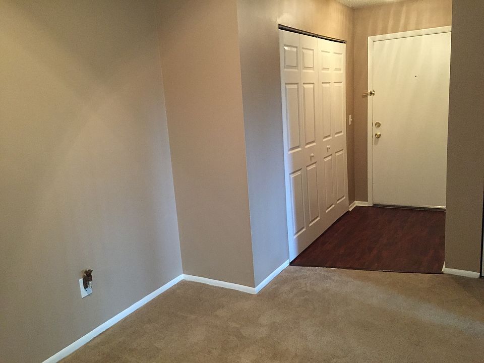 2nd image of 648 Kenwick 103 Cir