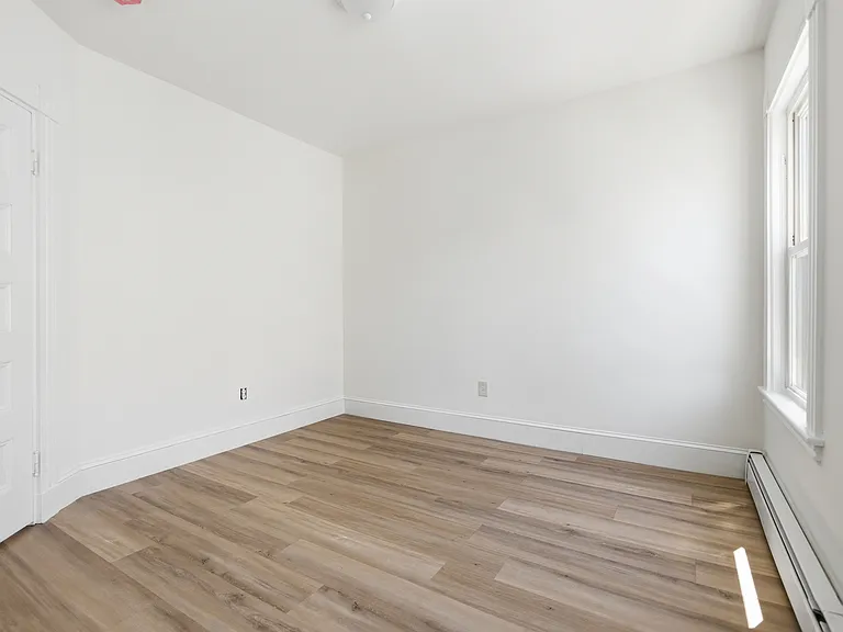 40 Concord Ave #1 — Photo 14