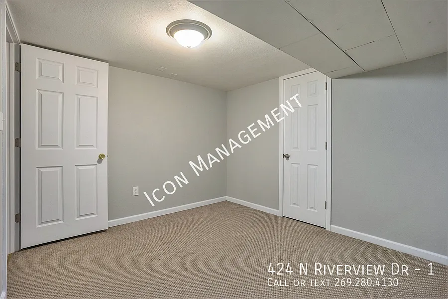 Spacious 1 bed in Parchment — Photo 3