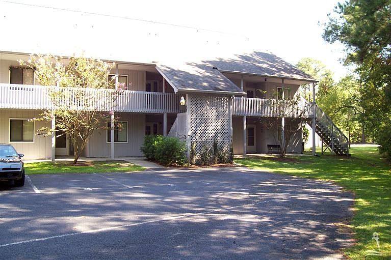 1st image of 700 Boundaryline Dr NW