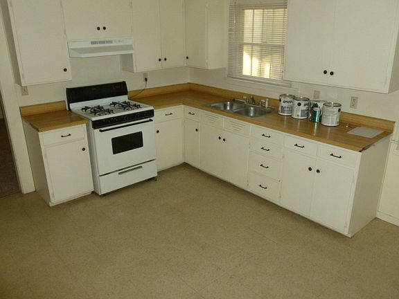 5th image of 601 W Weldon Ave