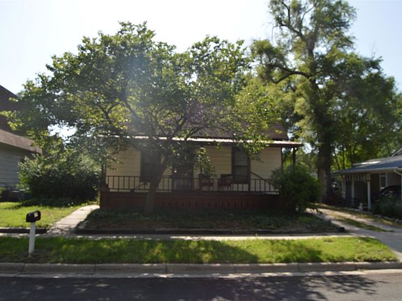 2nd image of 1119 N Poplar St